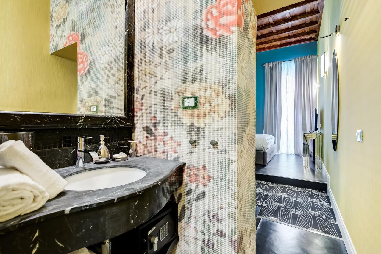 Guest house The French By Oneup Hospitality 2*