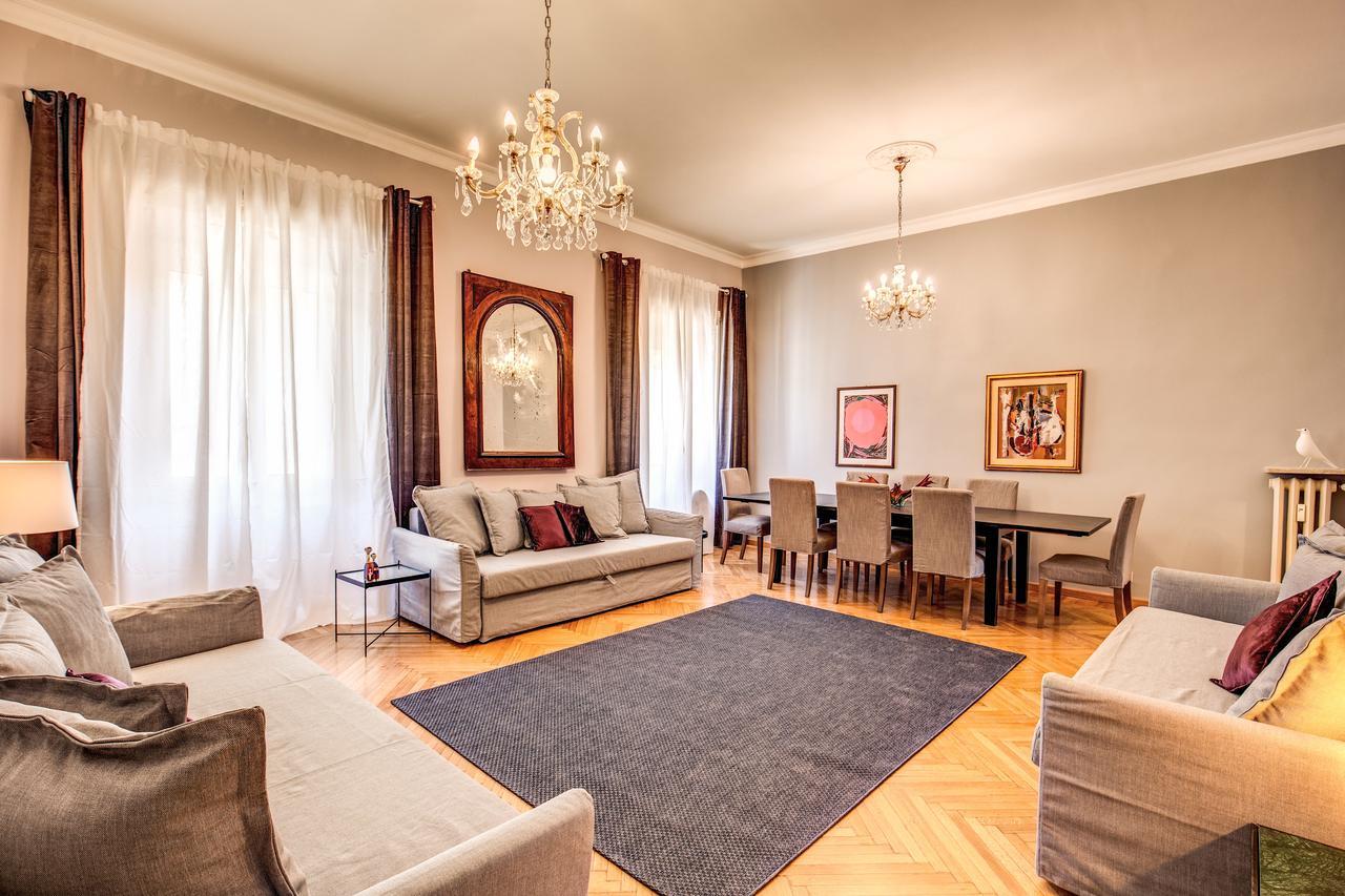 The Great Retro Apartment