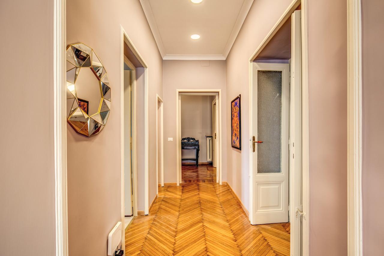 The Great Retro Apartment
