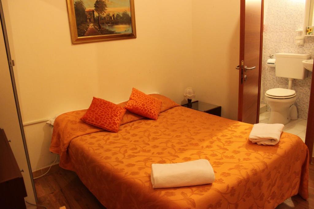 Adone House Bed & Breakfast