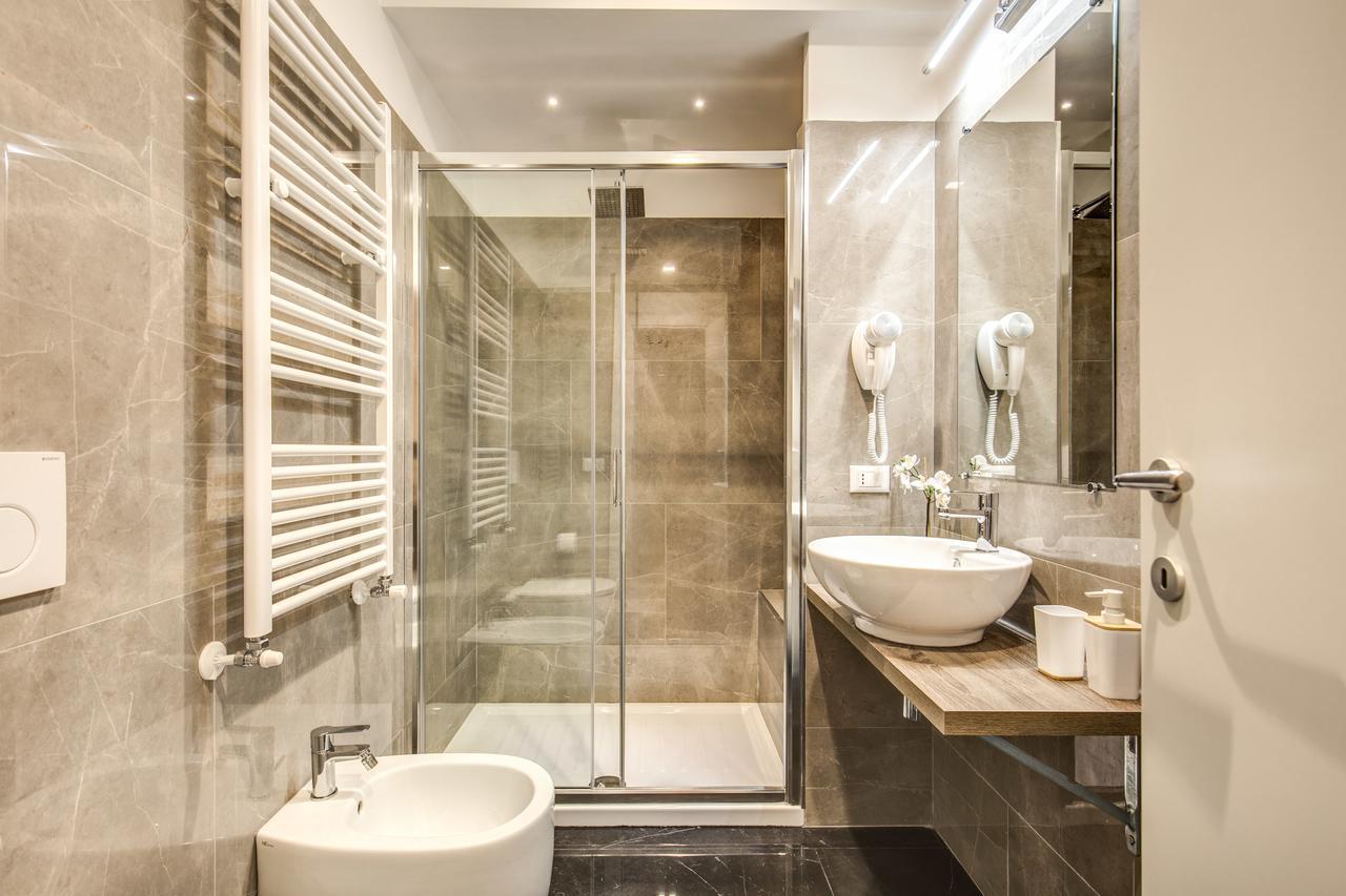 River Luxury Roma