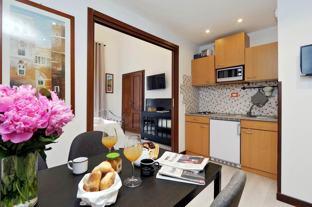 4bnb - Cavour Square Apartment *