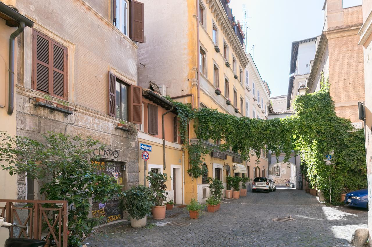Leilighet Enhet I Trastevere På 67 Kvm, Med 1 Soverom, 1 Bad *