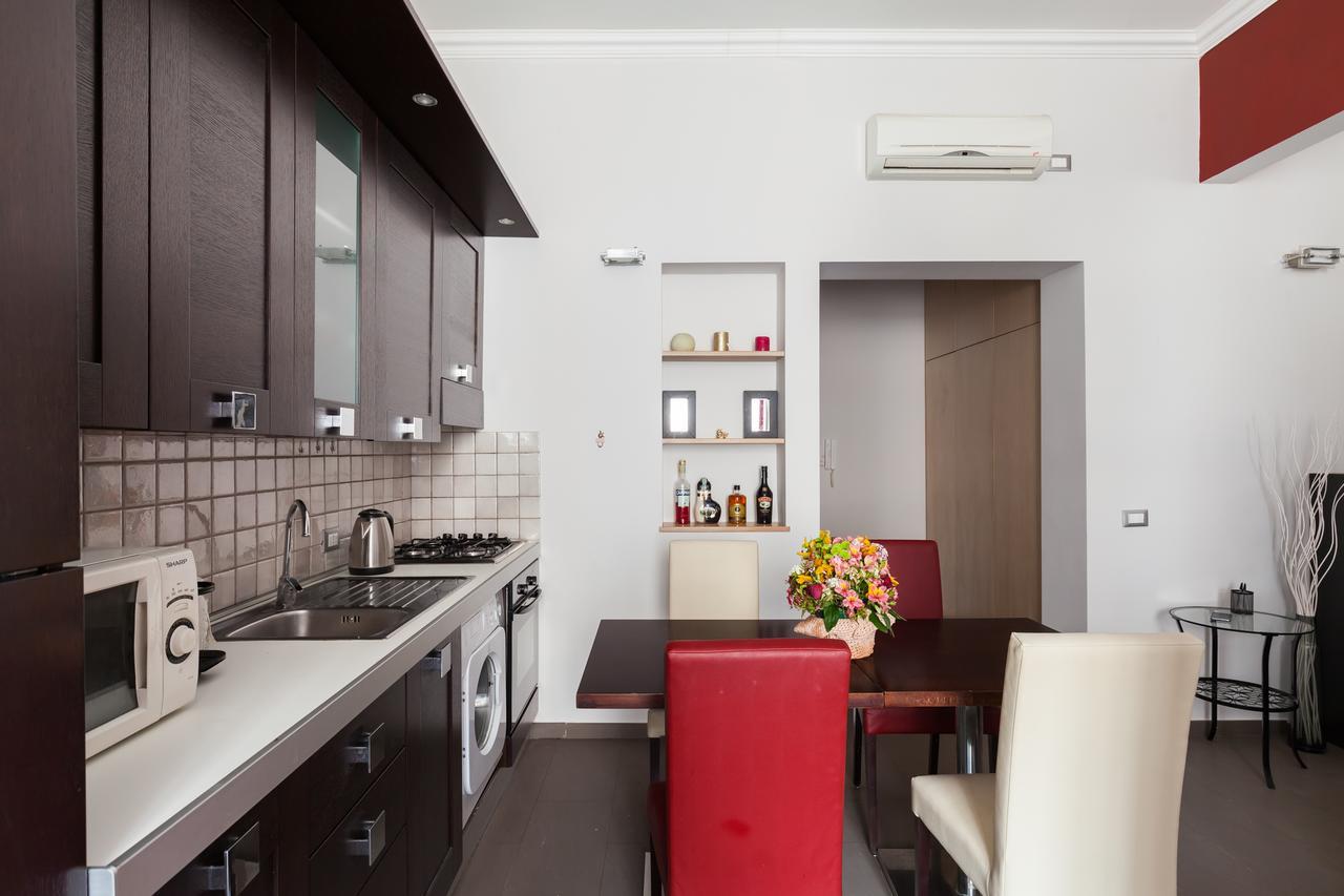 Homehouse Santamaura - San Pietro Apartment Rome
