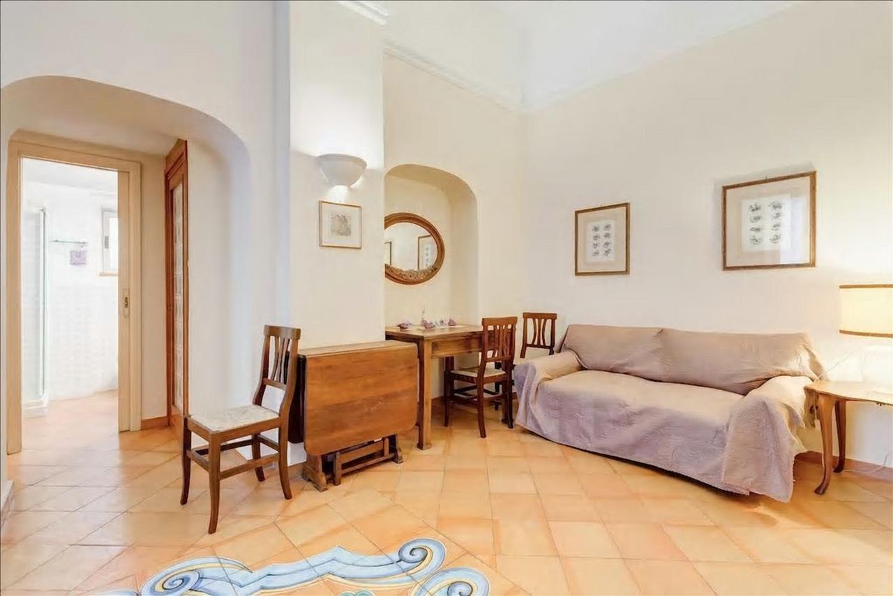 Flaminia 26 * Roma