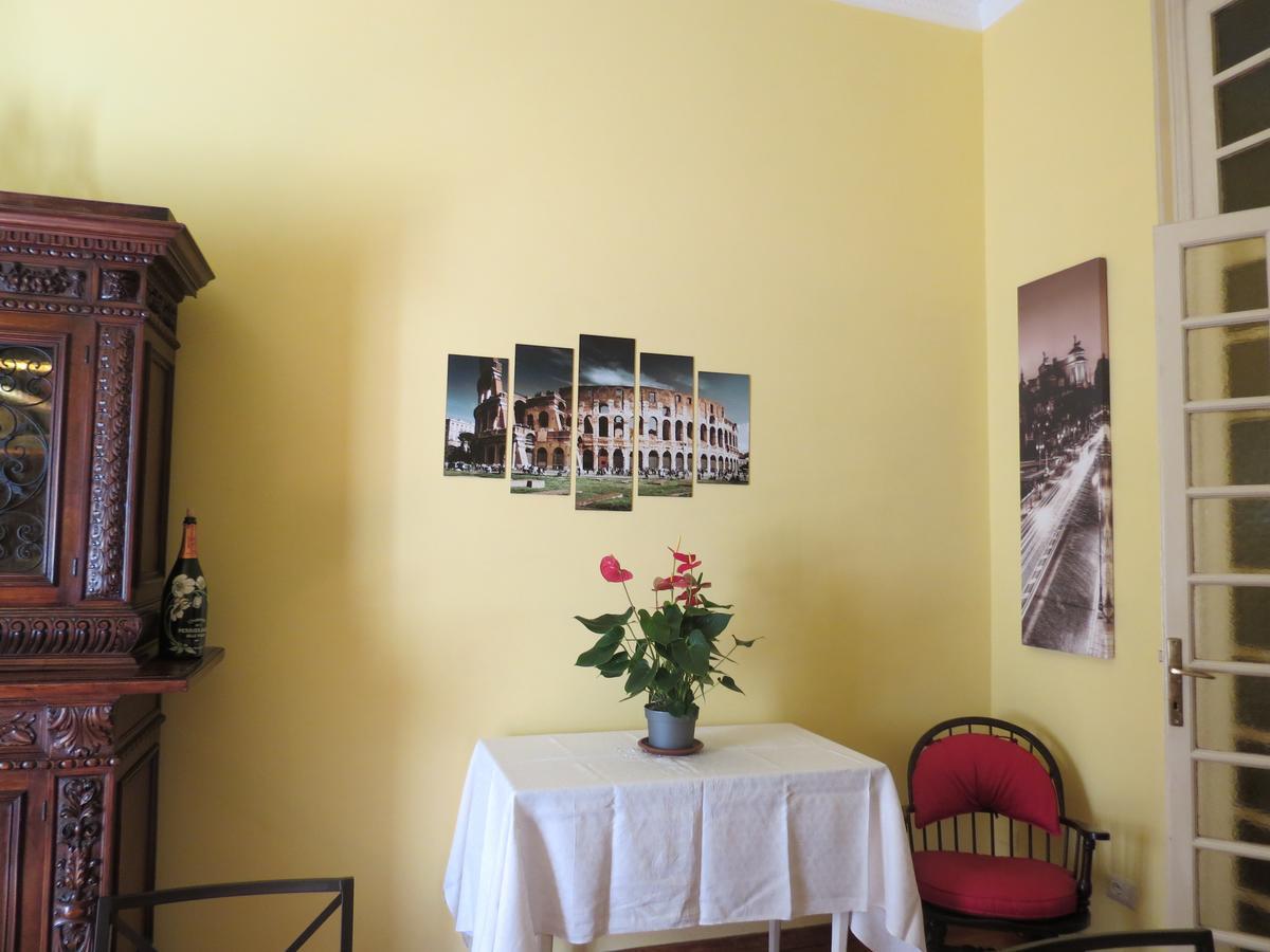 Charming House Bed & Breakfast