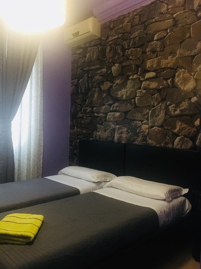 City Hostal
