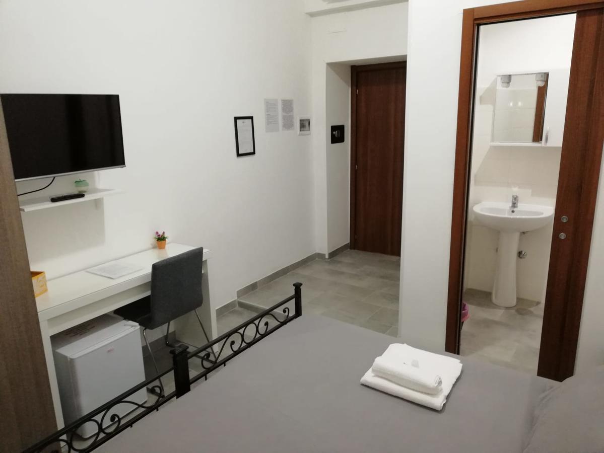 Pensión Grandis 2*