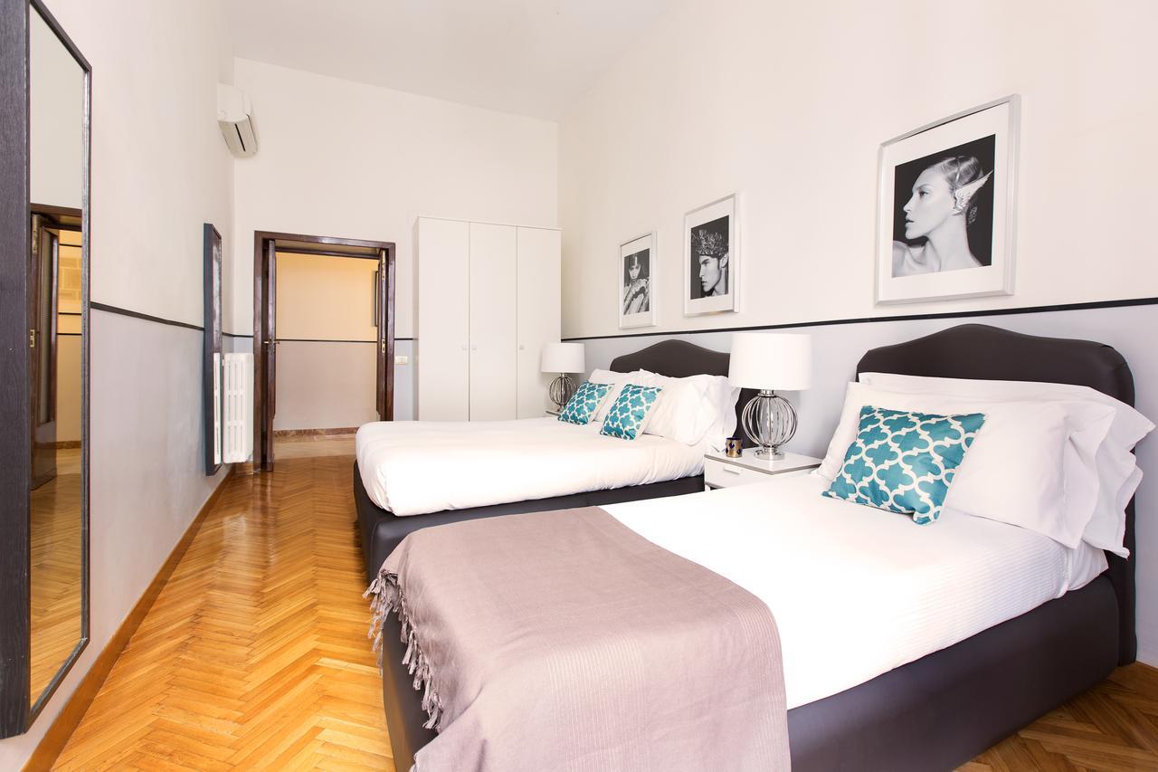 Romac Medici 3-bedroom Holiday Near Spanish Steps *
