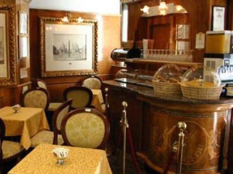 Les D'or Rome