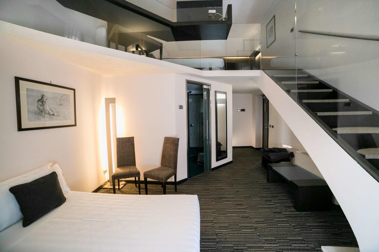 Western Universo 4* Roma