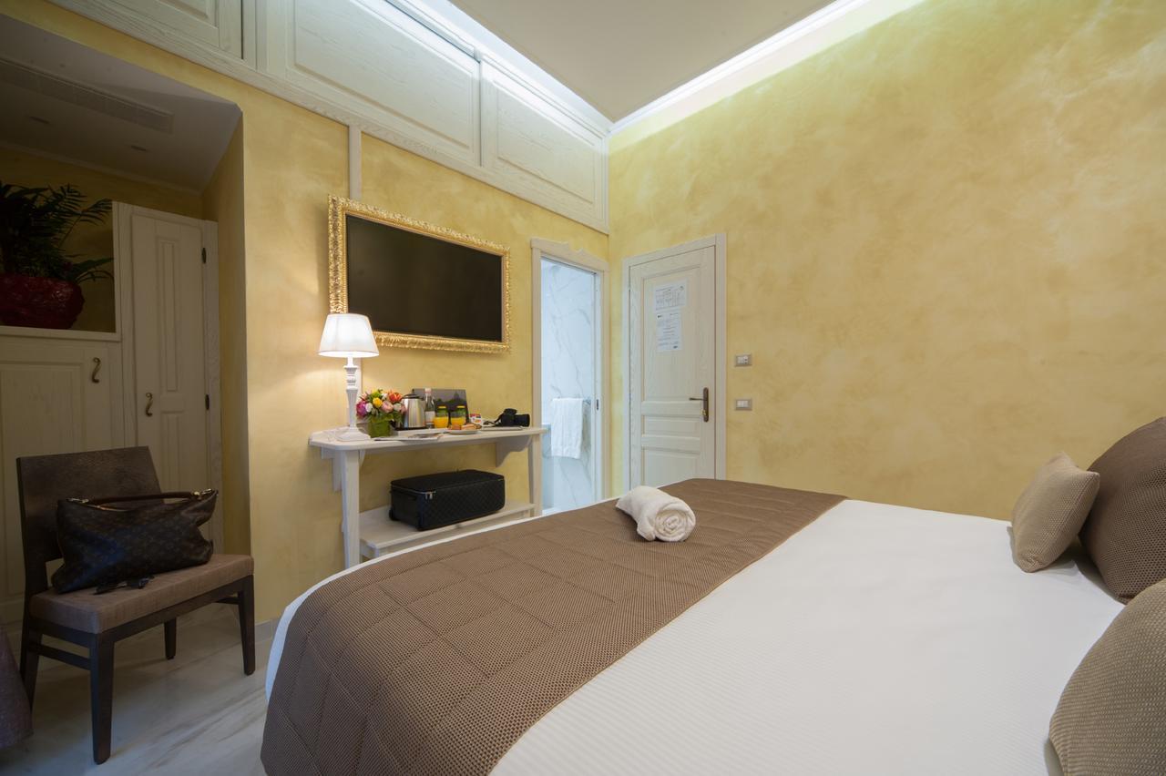 Pensión Maison Tritone 4*