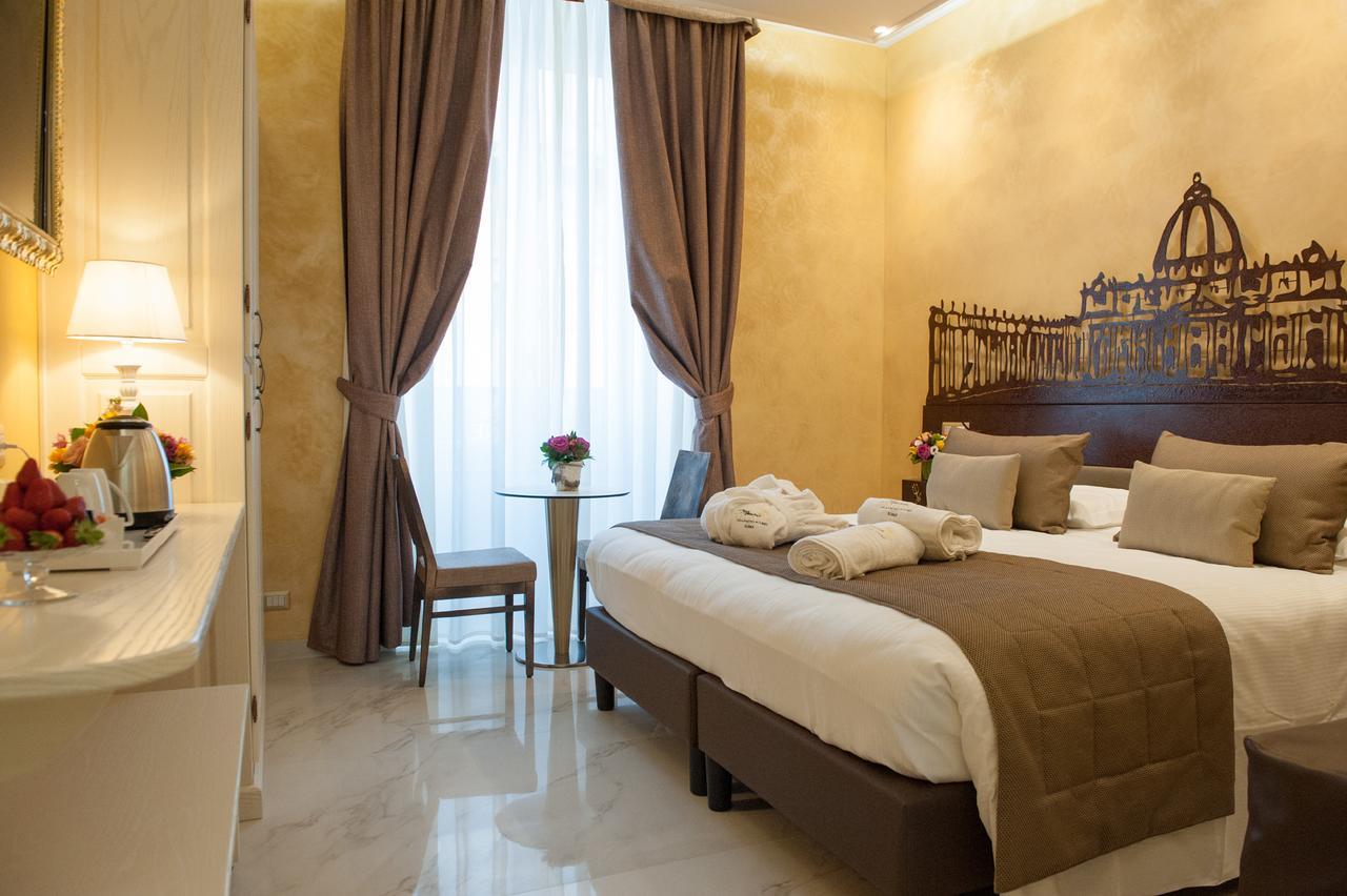 Pensión Maison Tritone 4*