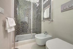 Piazza Vittorio Emanuele II Halldis Apartment Hotel