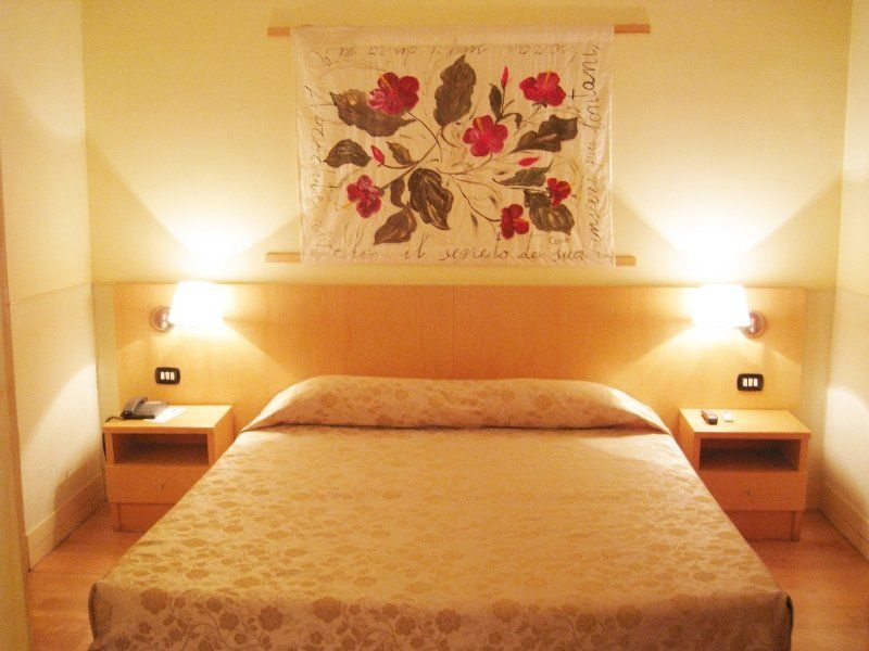 Hotell Aphrodite 4*