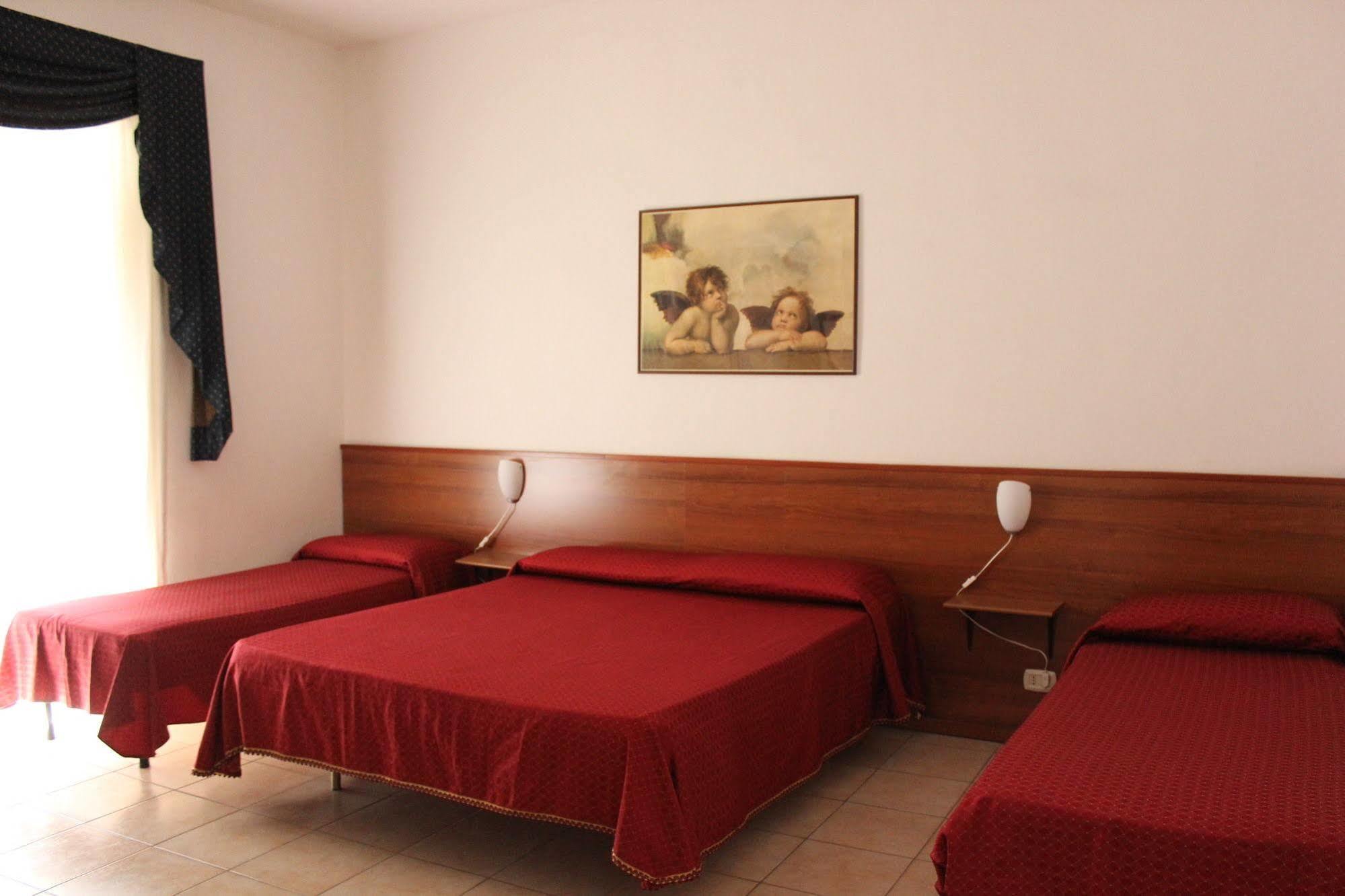 Sole E Luna Bed and breakfast 2*