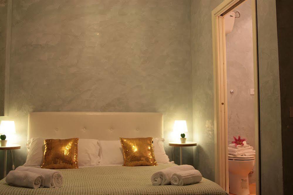 Golden Piazza Di Spagna Gjestgiverier 3*