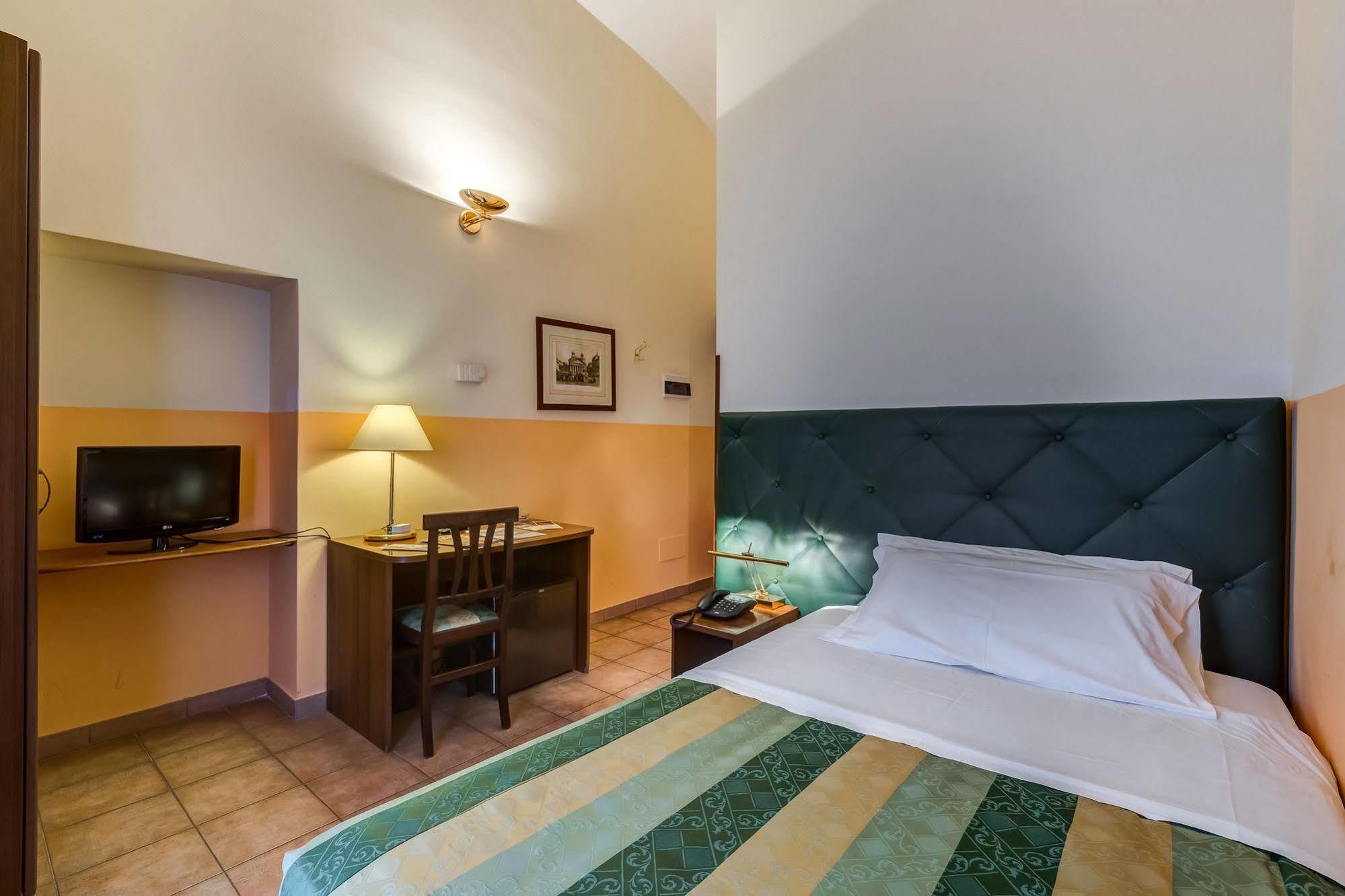 Hotel Domus Carmelitana