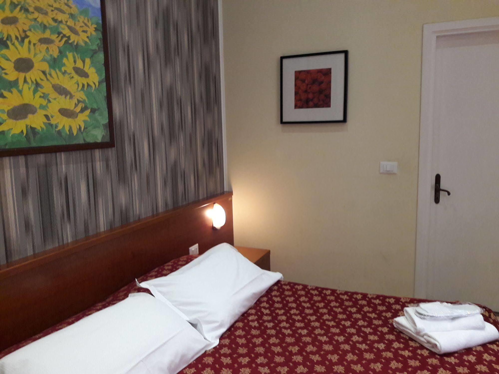 Hotel Mimosa Pantheon *