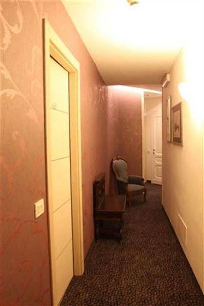 Hotel Appia 442 Roma