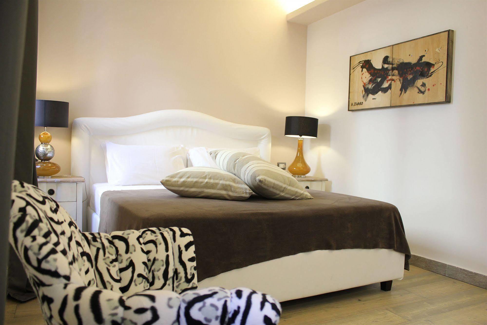 Town House Spagna 2*