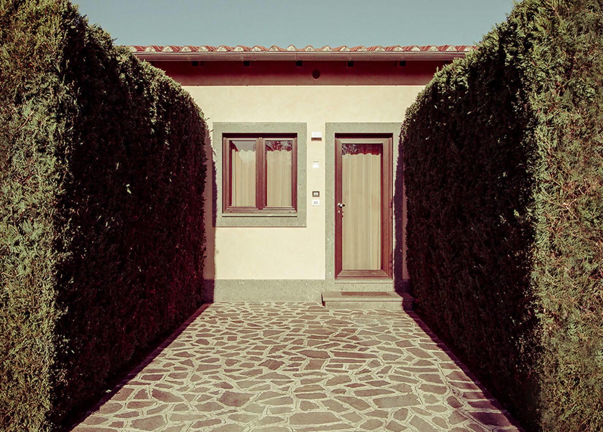 Ways Garden & Leisure 4* Roma