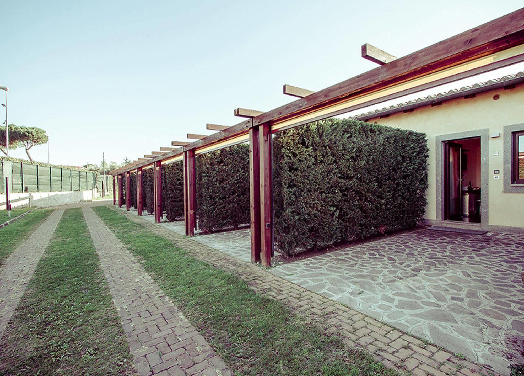 Ways Garden & Leisure Hotel