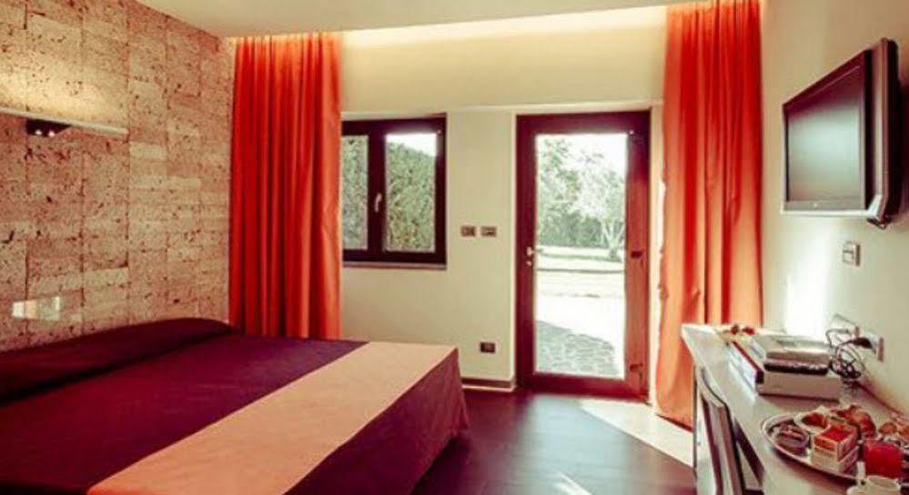Ways Garden & Leisure Hotel 4*