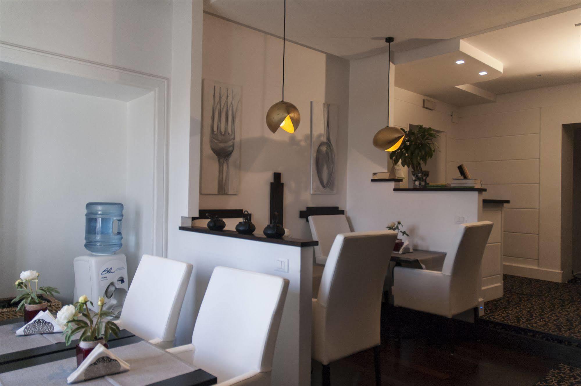 Relais La Maison De Luxe Bed & Breakfast 2*
