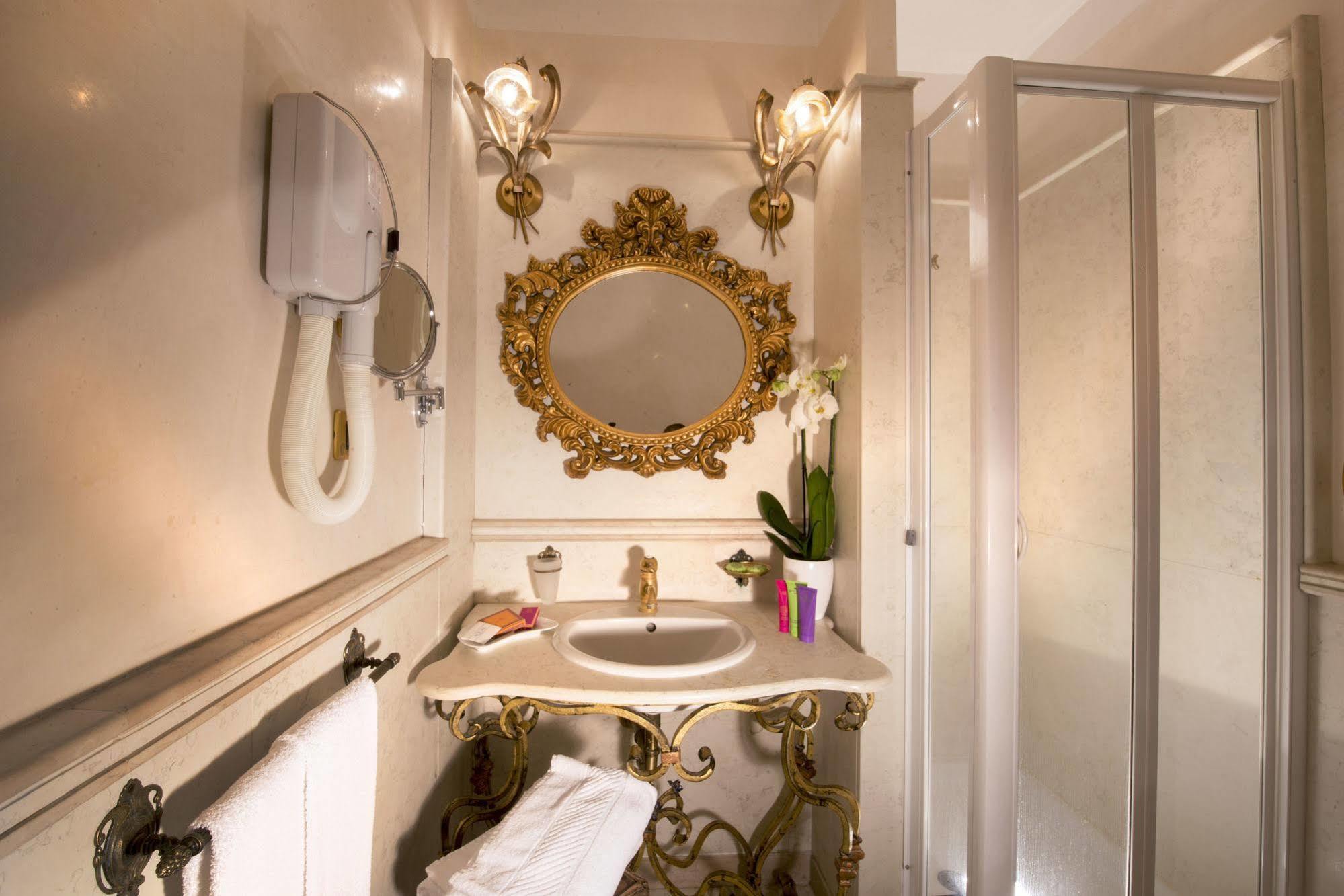 Castello Della Castelluccia Hotel 4*