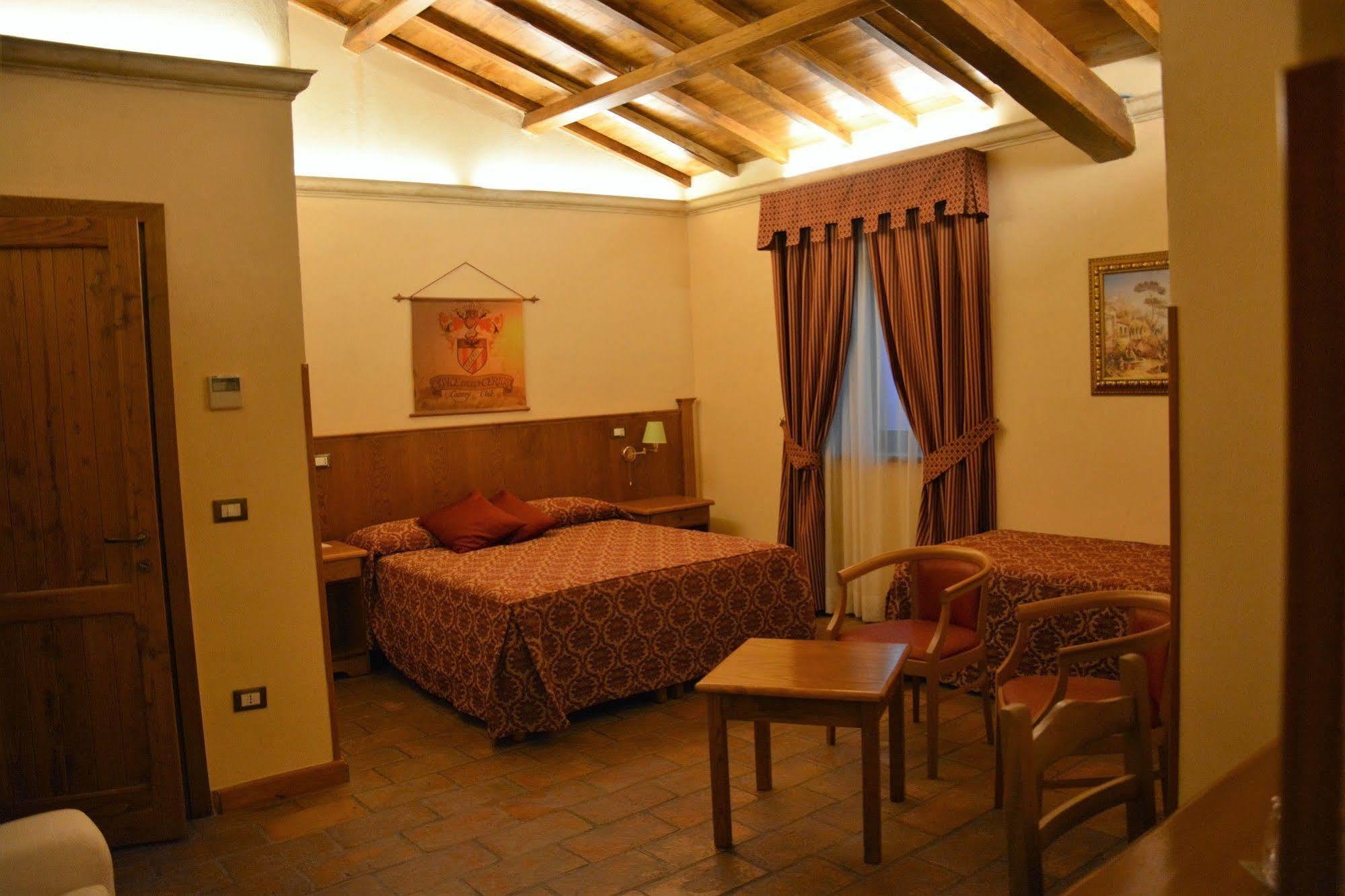 Casale Certosa 3*