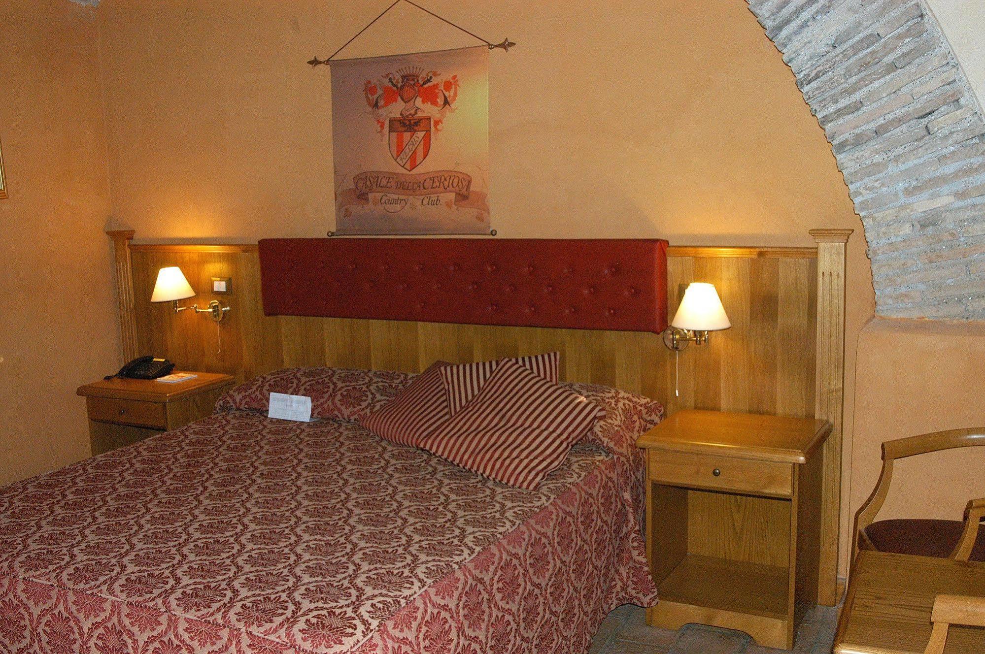 Hotel Casale Certosa 3*