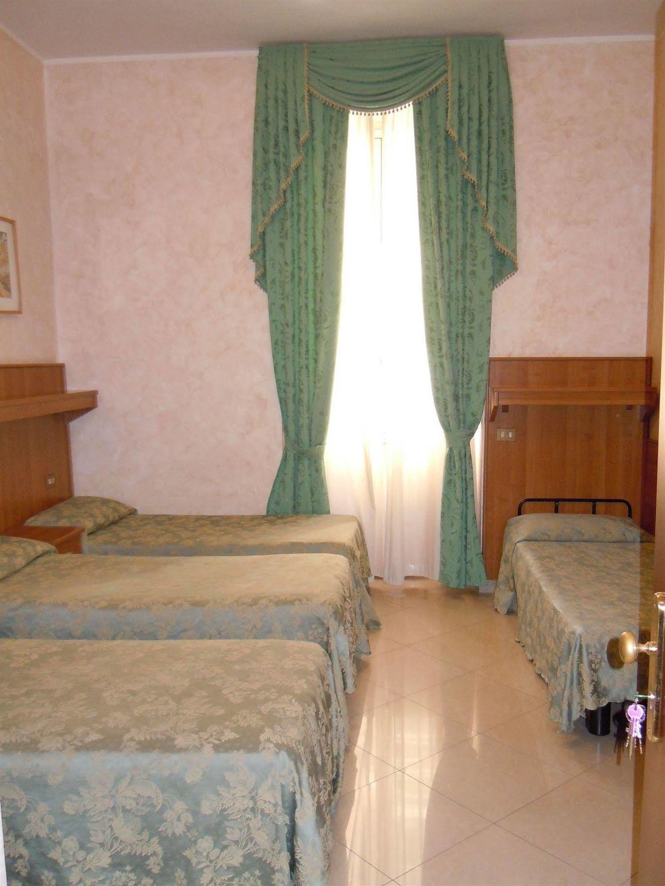 Papa Germano Hotel