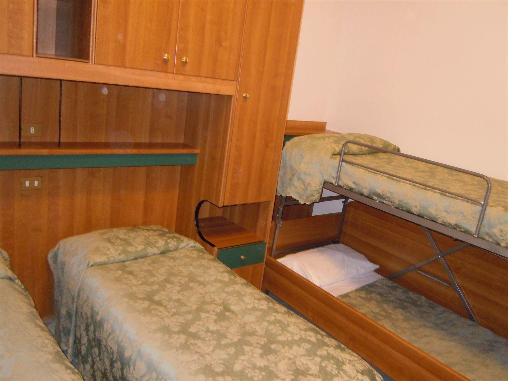 Hotel Papa Germano Roma