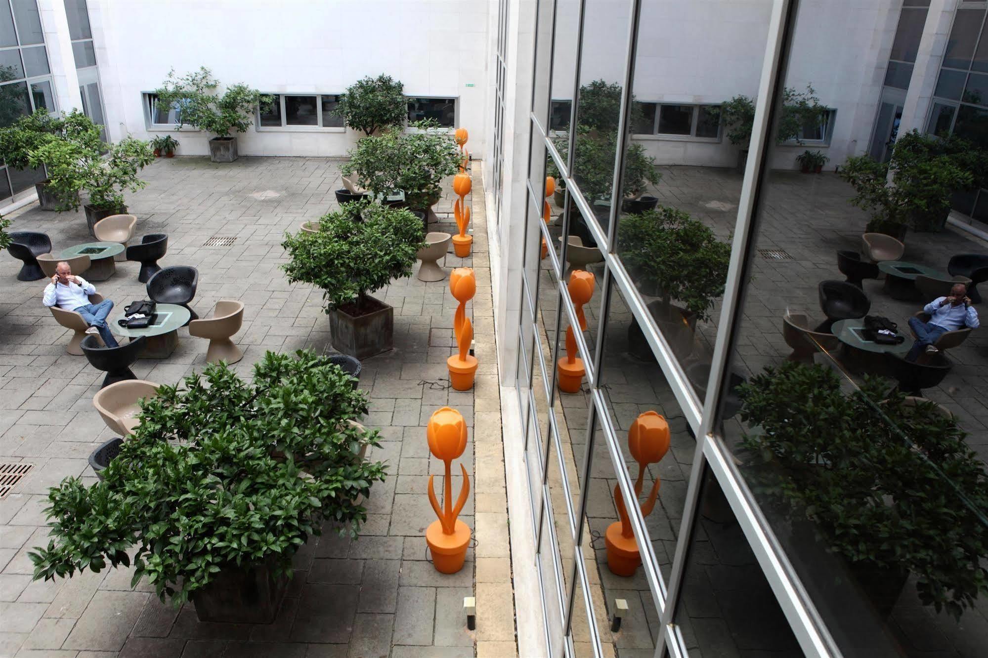 Hotell Precise House Mantegna 4*