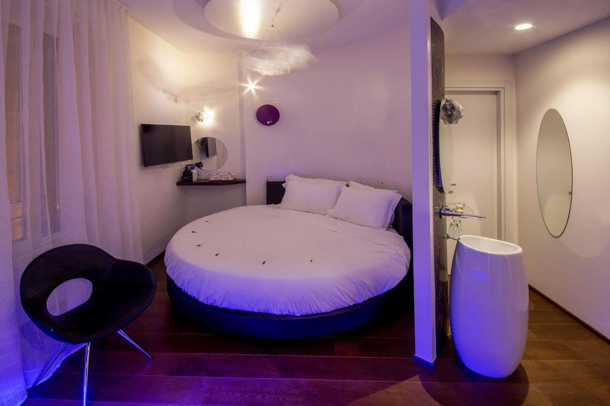Bed & Breakfast Suitesistina For Brave Lovers Roma
