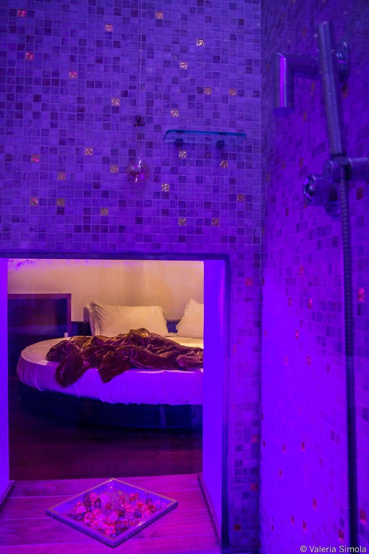 Suitesistina For Brave Lovers Bed & Breakfast Roma