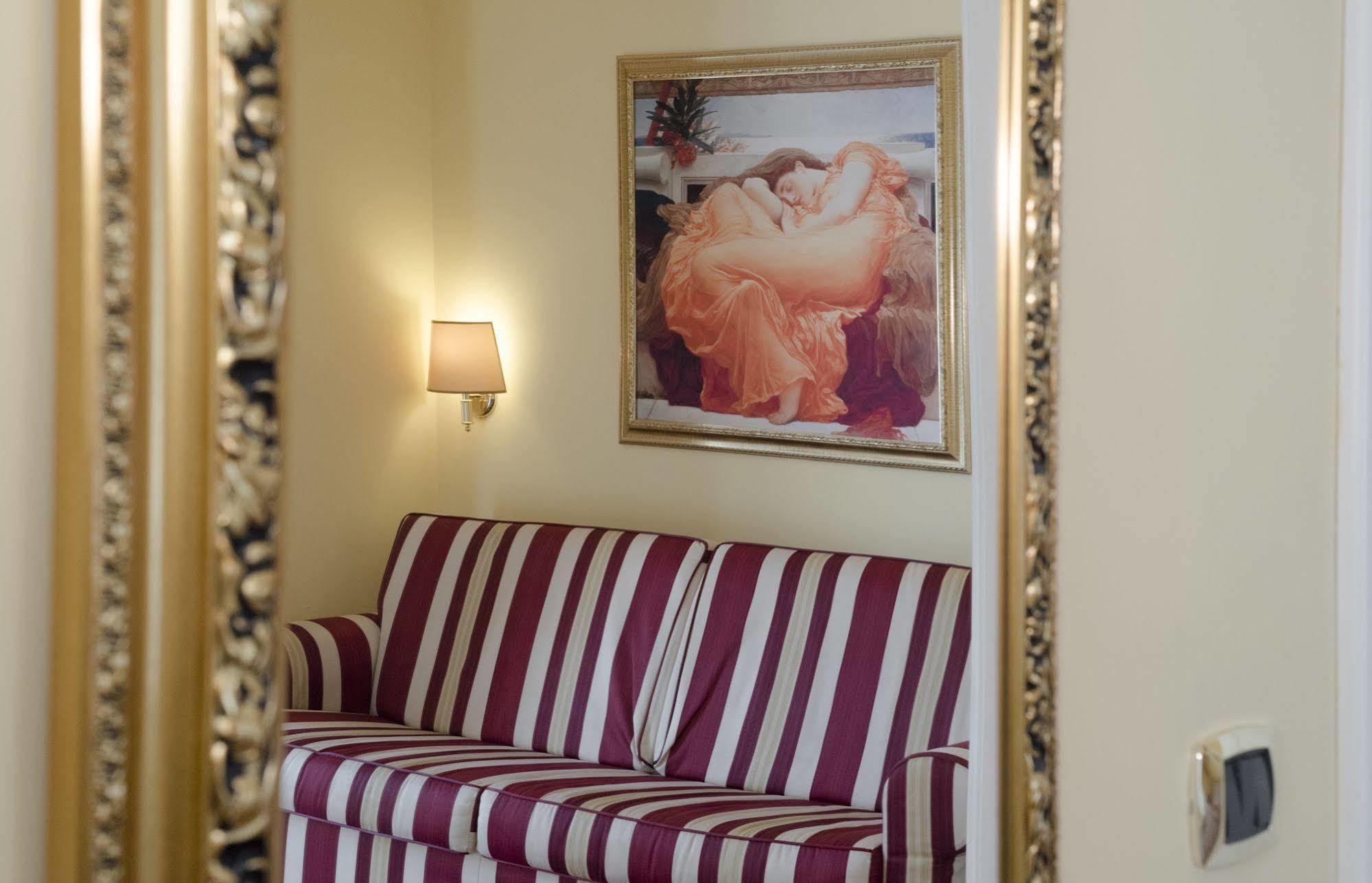 Affittacamere Relais Frattina Roma