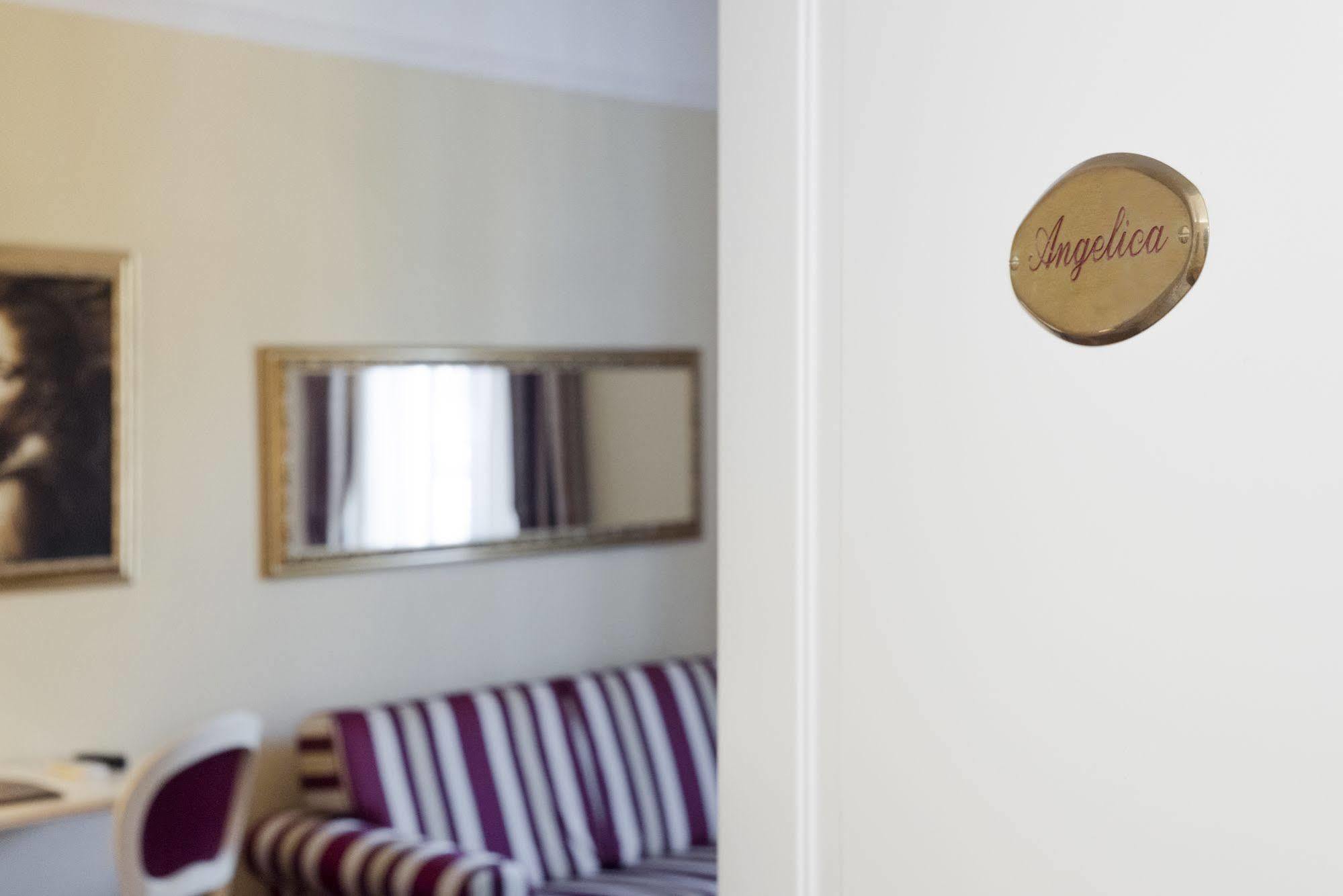 Relais Frattina Roma