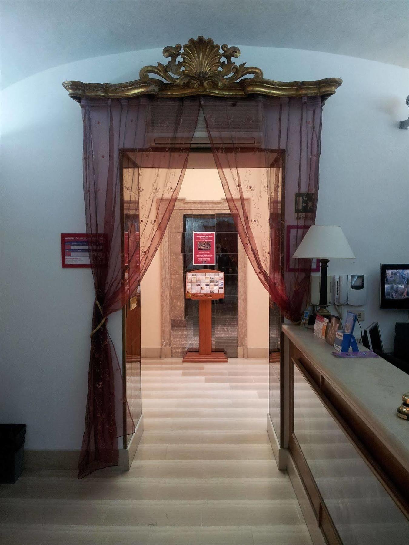 Hotell Center 2