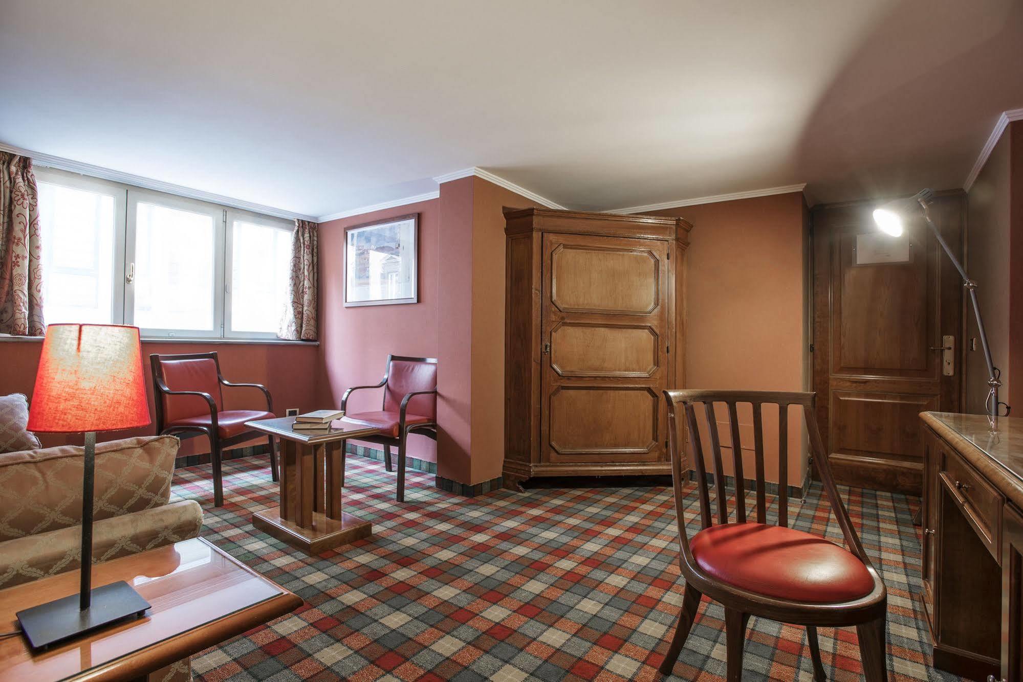 Rex Hotel 4*
