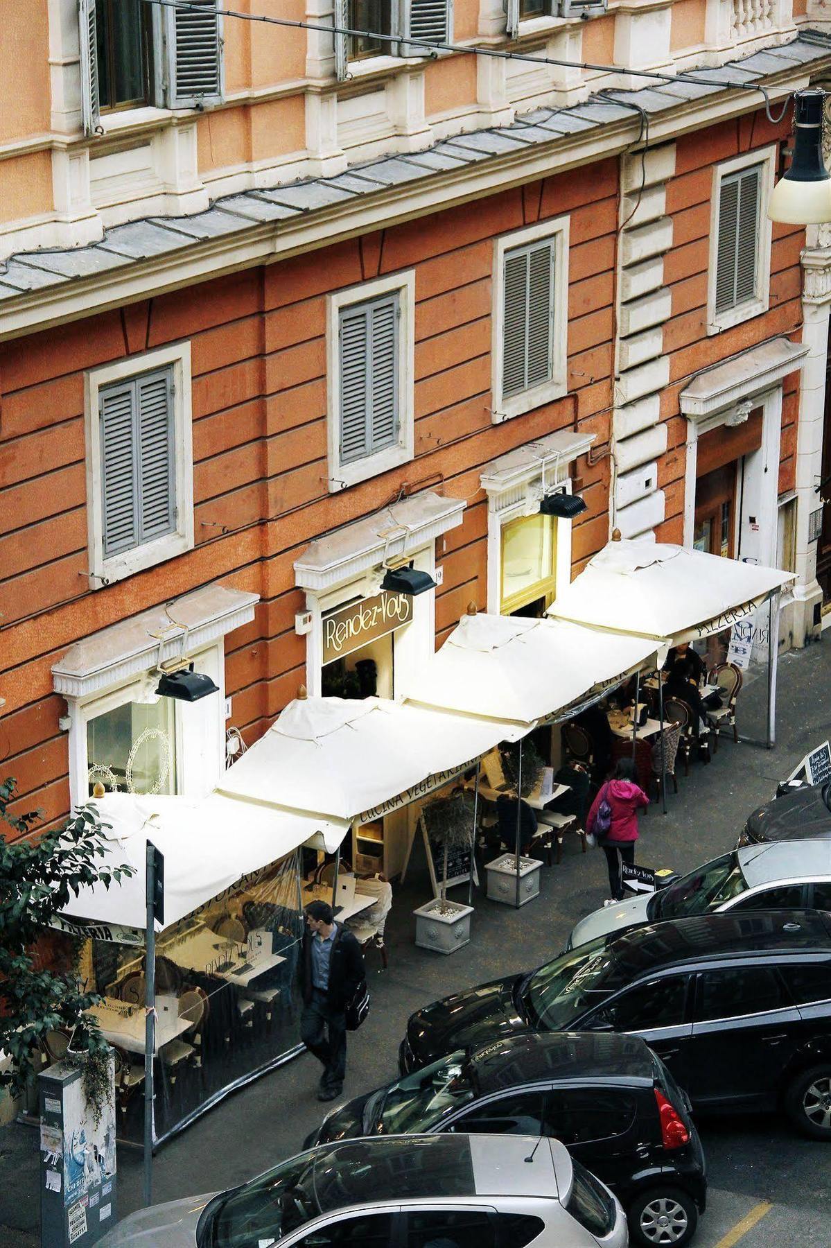 Les D'or Roma
