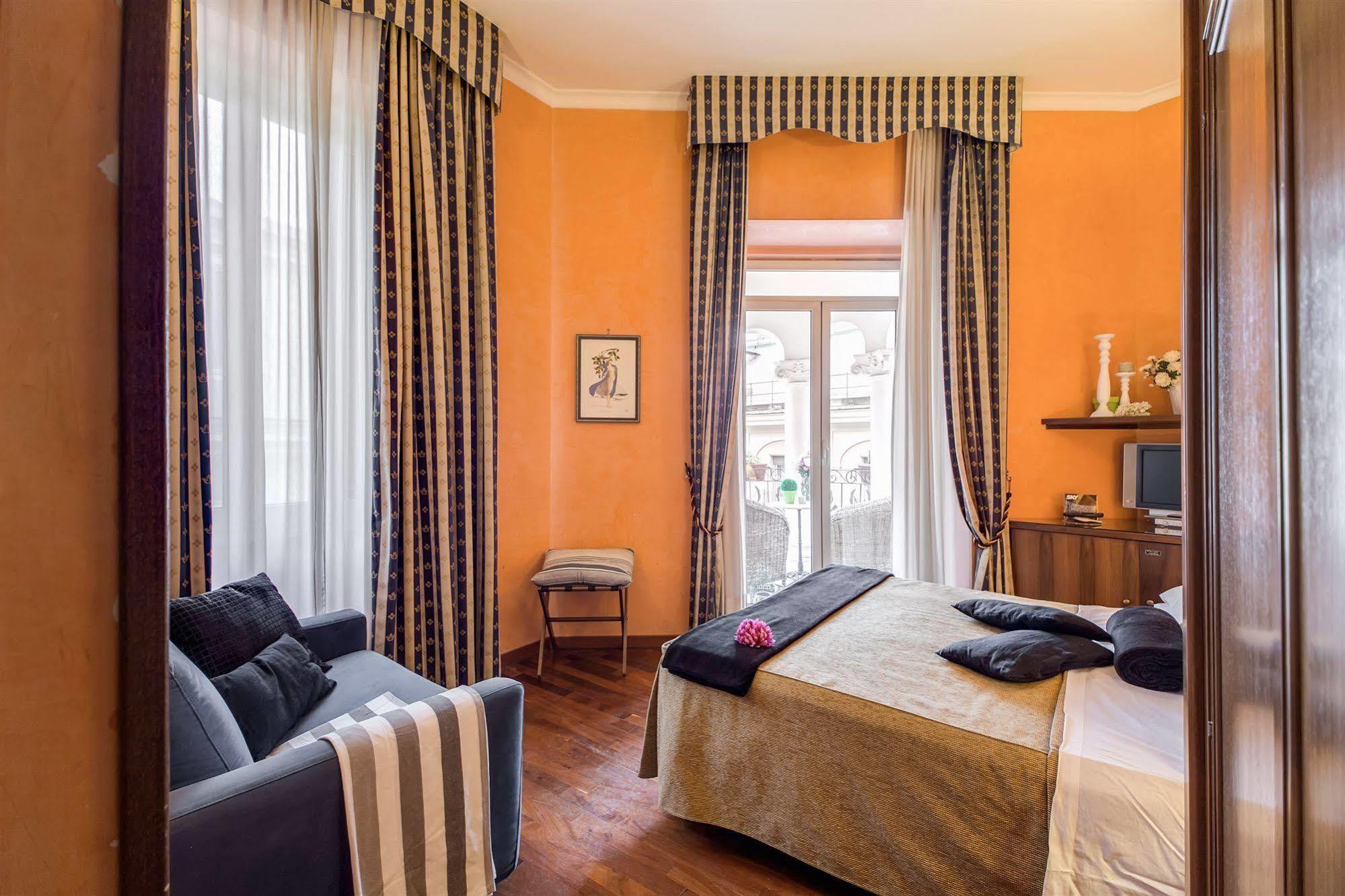 Le Petit Roma