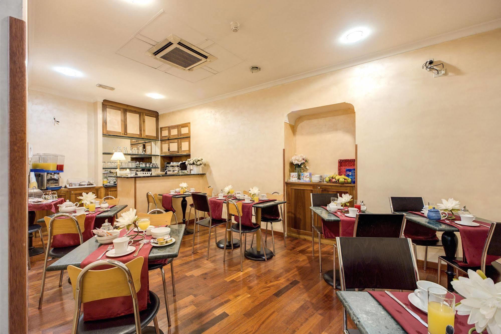 Hotel Le Petit Roma