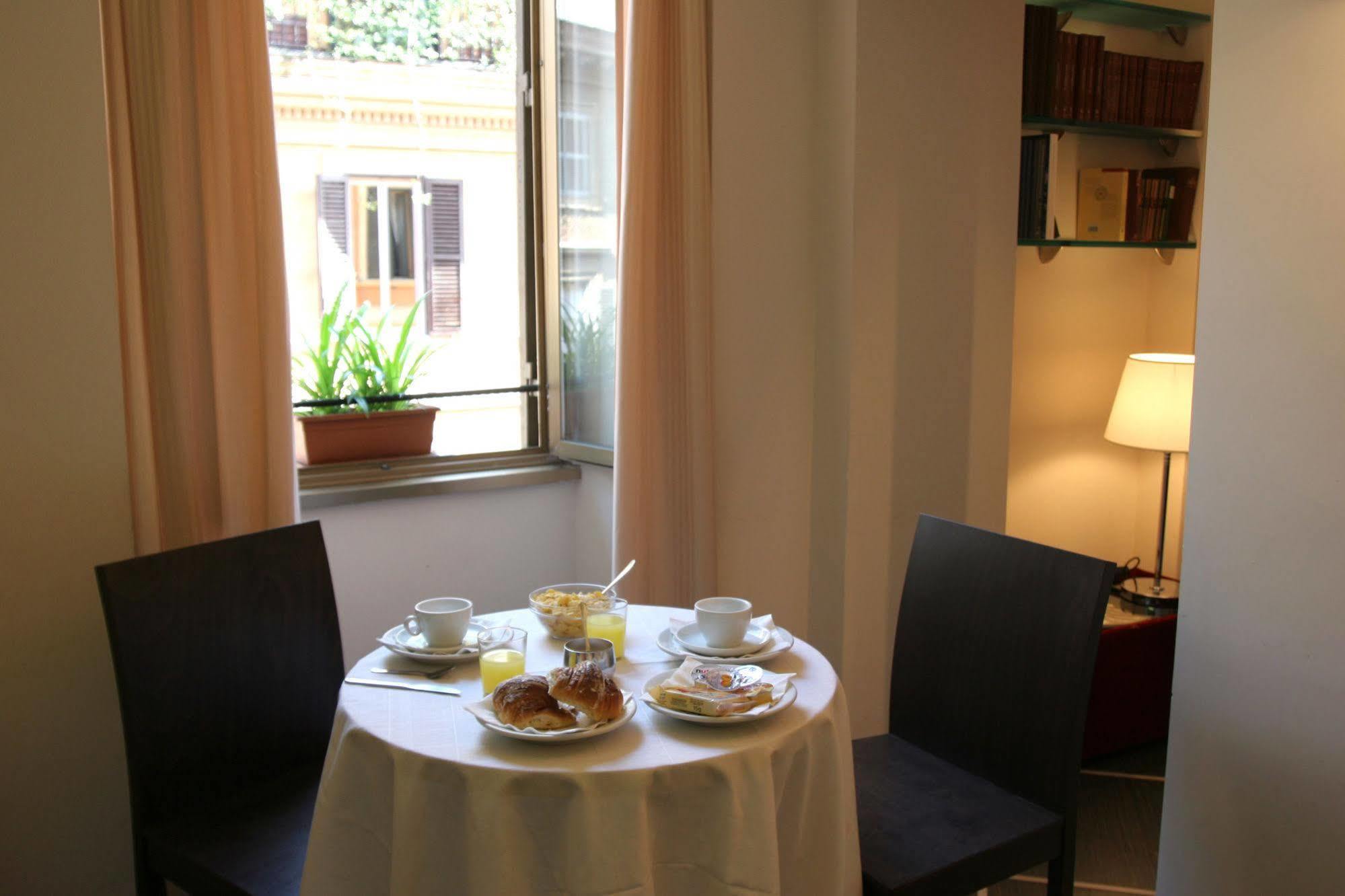 Garda Hotel 3*