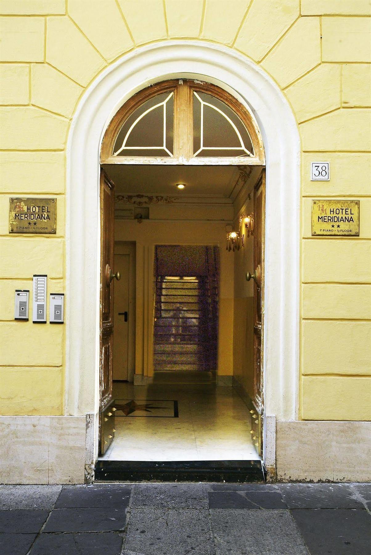 Meridiana Hotell 2*