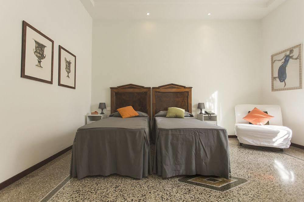 Maison Colosseo Affittacamere 3*