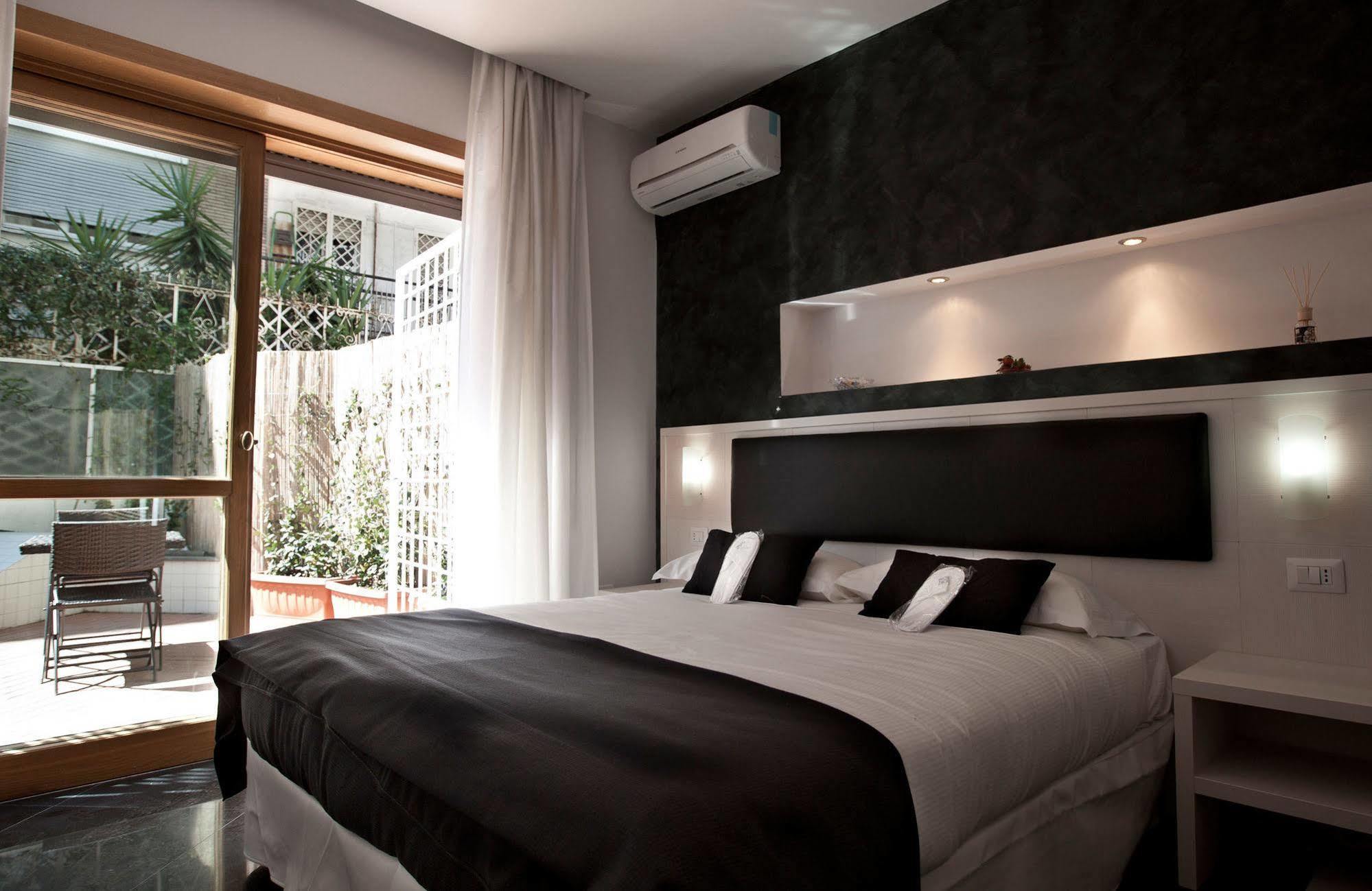 Heart Of Bed and breakfast 2*