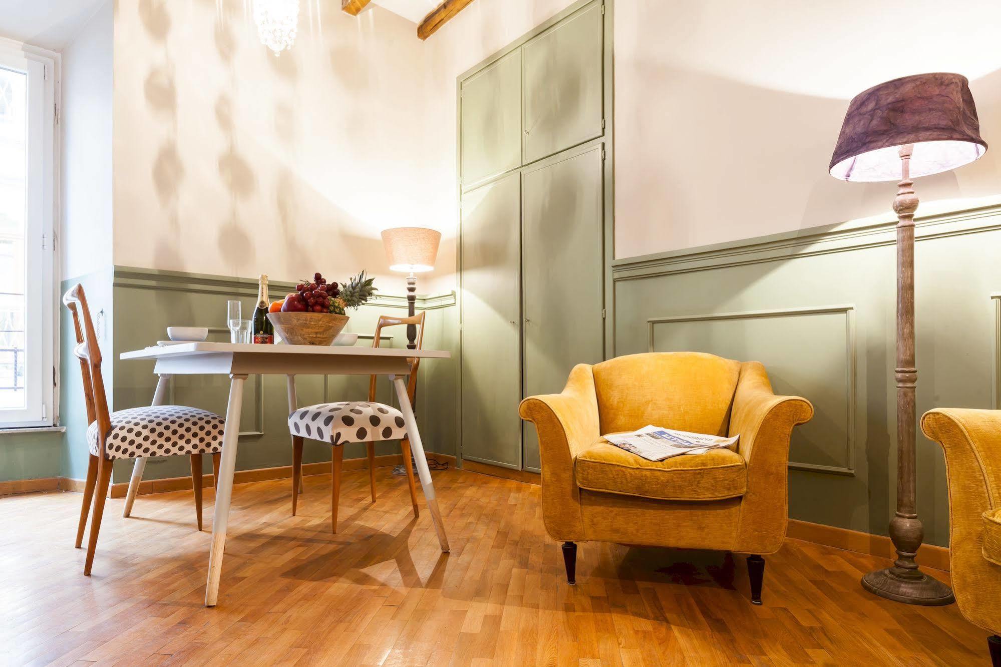 Salotto Monti Hotell Roma