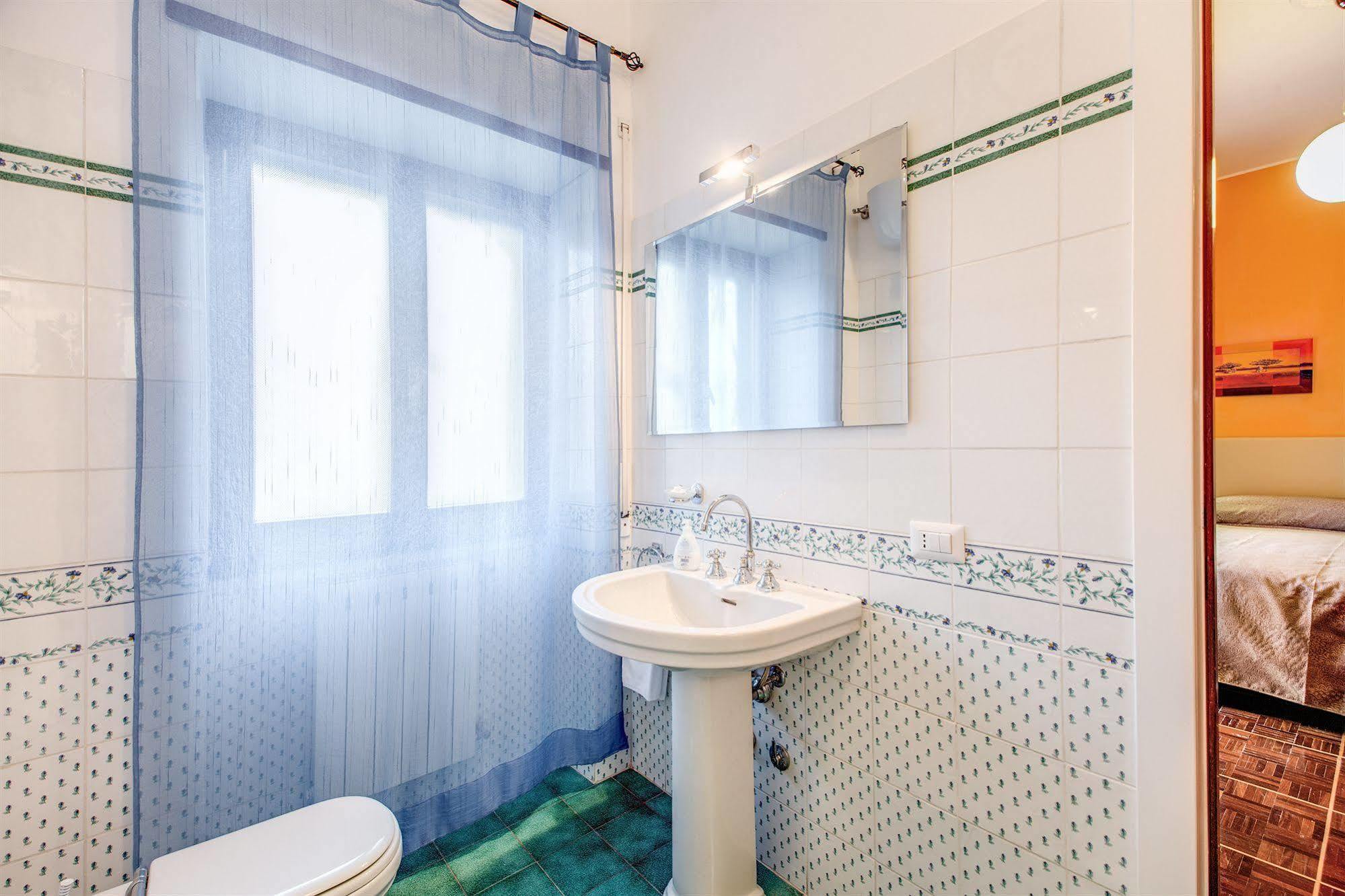 Bed & Breakfast Domus Cornelia Roma